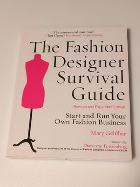The Fashion Designer Survival Guide by Mary Gehlhar - White & Hot Pink Cover EUC